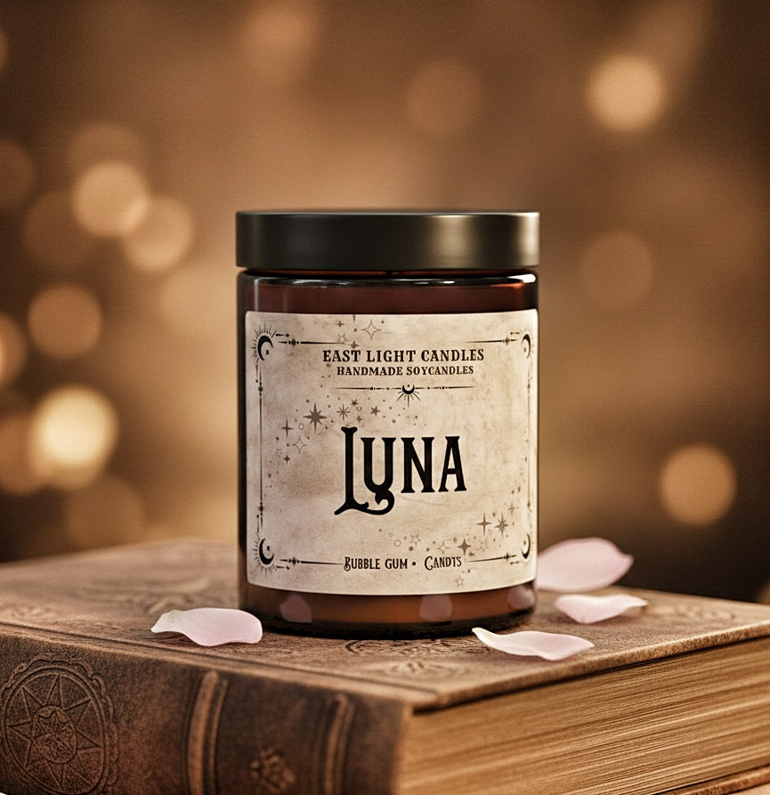 Luna Kerze | Wizard Buchkerze | Handgemachte Duftkerze Sojawachs | Vegane Kerze personalisiert | Geschenkidee für Wizard Fans