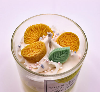 Lemon Cake Kerze | Handgemachte Duftkerze | Sojawachs Kerze | Geschenkidee für Kerzenliebhaber