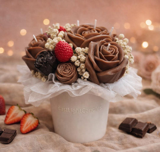 Kerzenstrauß Sojawachs – Chocolate Strawberry Dream - Ewiger Blumenstrauß mit handgemachten Duftblüten